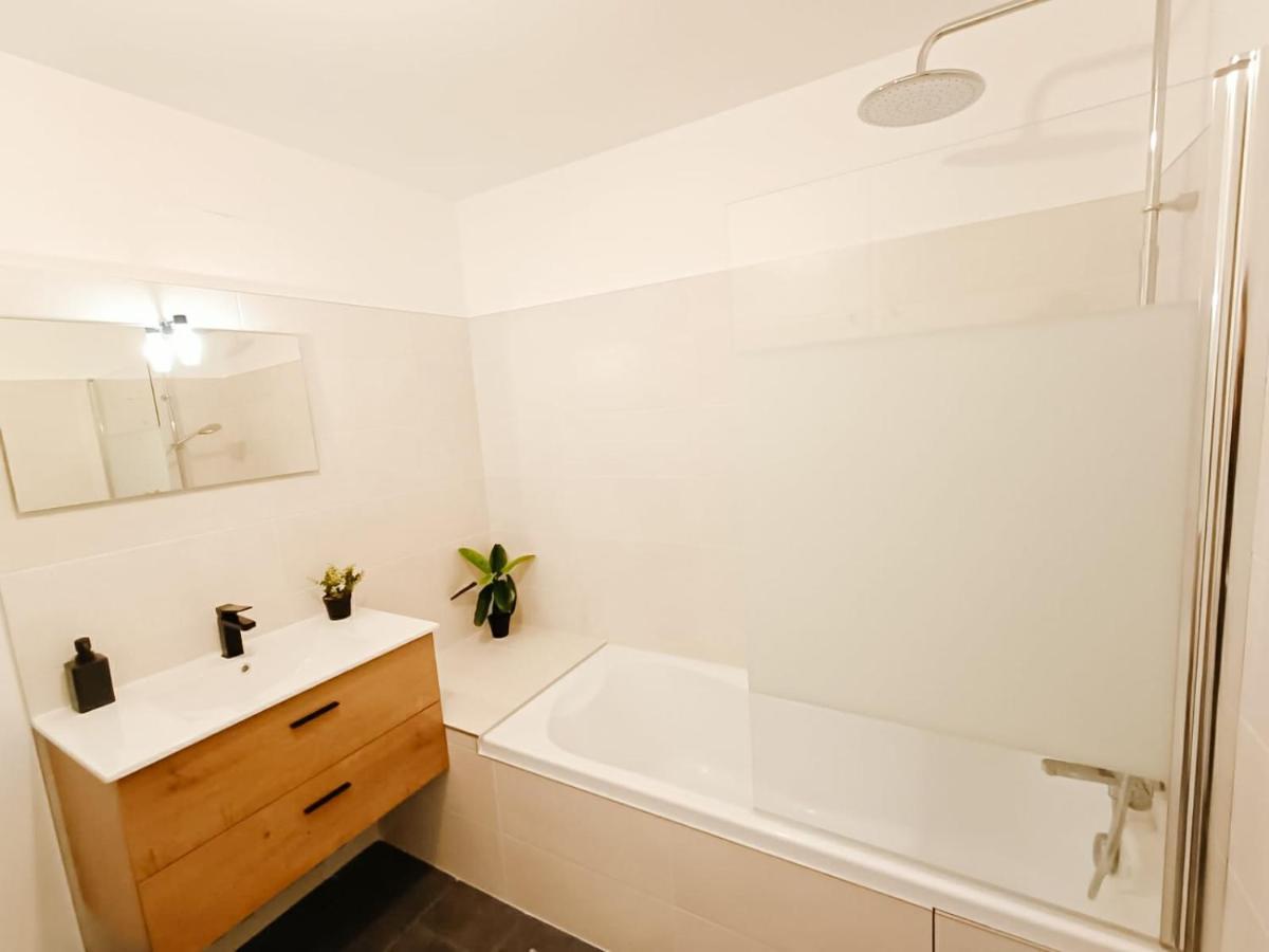 פאו Cosy Perle - 2Ch - Quartier Des Halles & Parking Souterrain מראה חיצוני תמונה